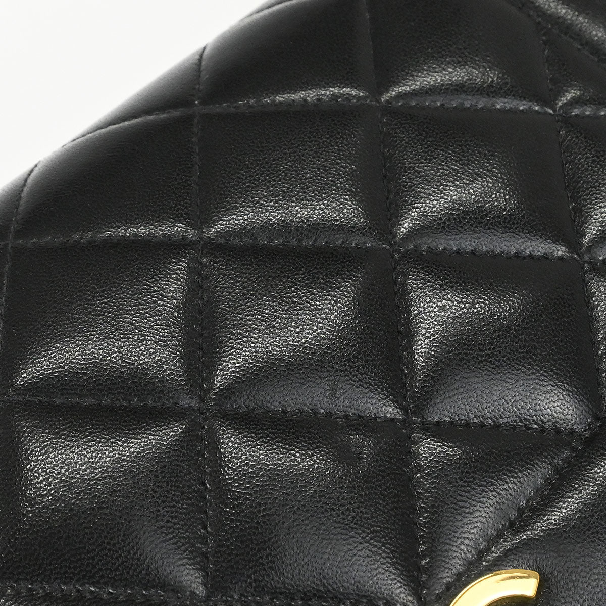 Chanel 1994-1996 Black Lambskin Medium Diana Shoulder Bag - Image 6