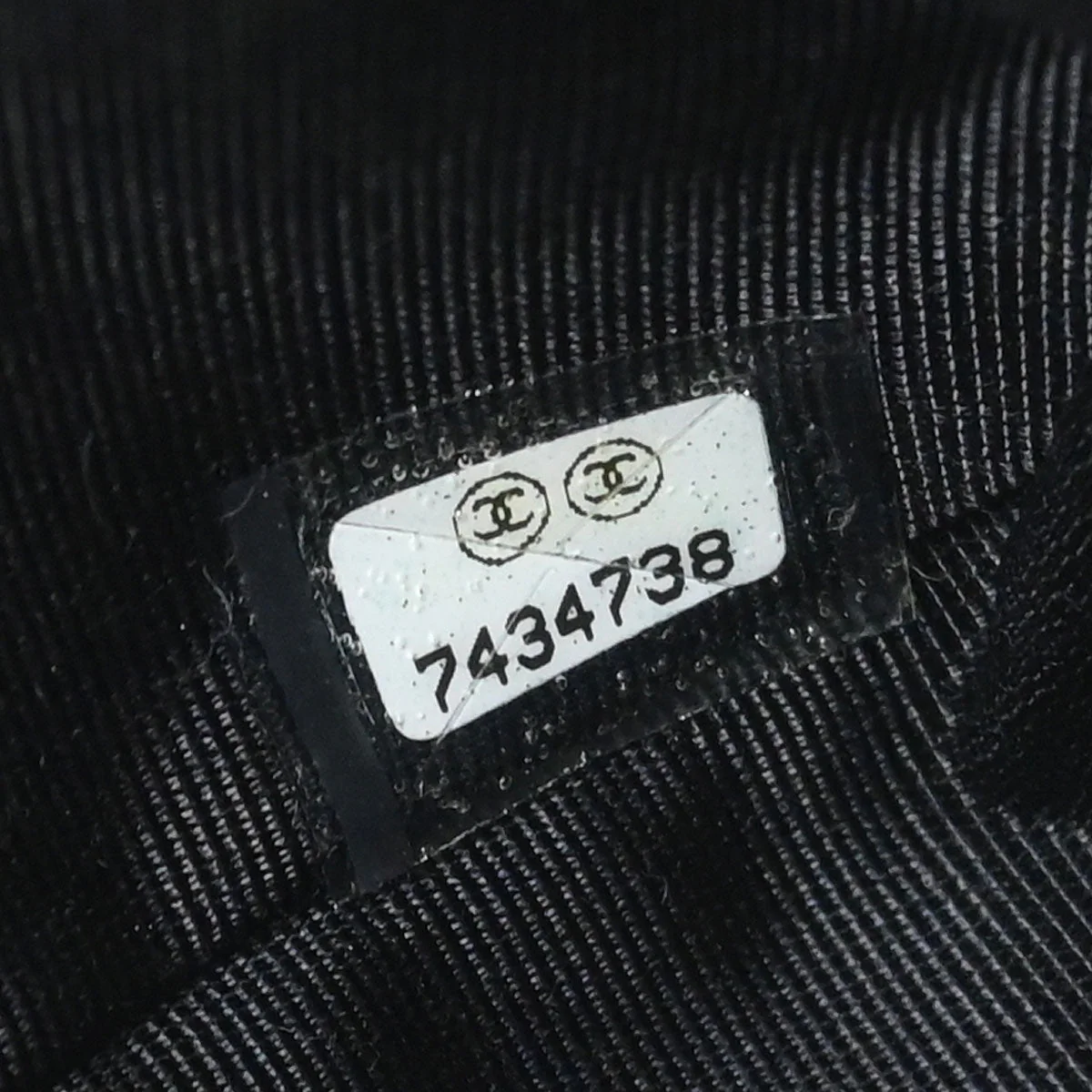 Chanel Black Caviar Skin Handbag - Image 10