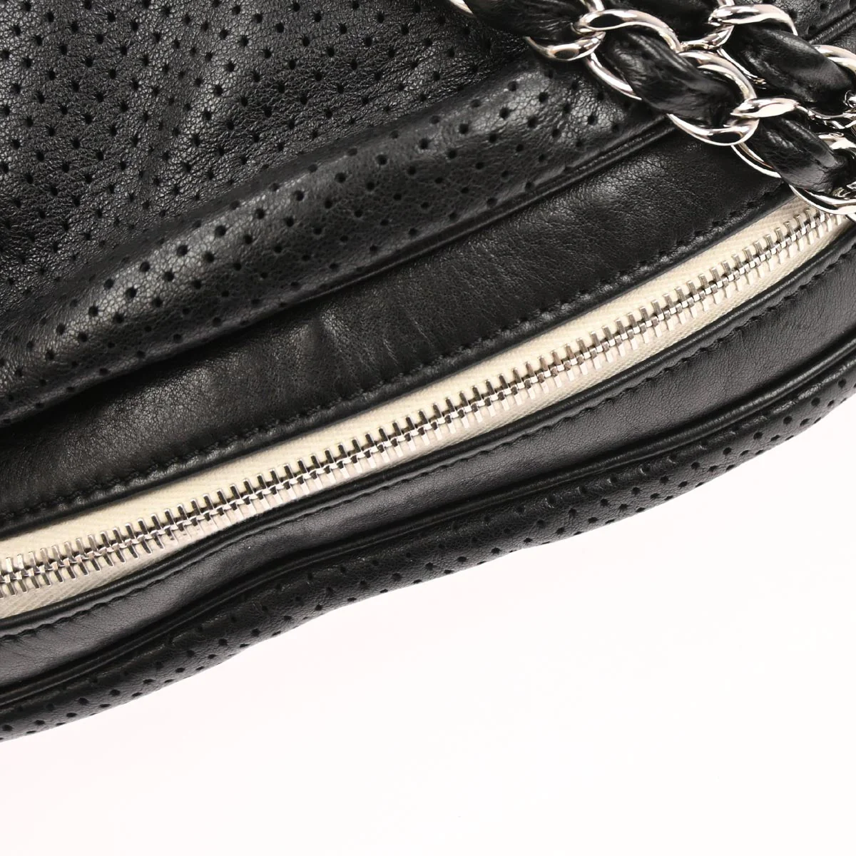 Chanel 2003-2004 Black Perforated Lambskin Baseball Spirit Ligne Hobo Handbag - Image 3
