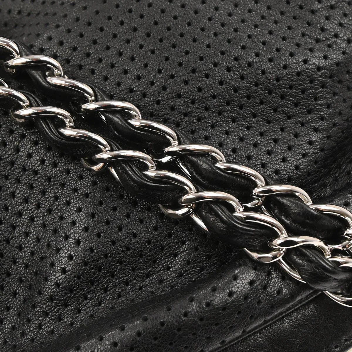 Chanel 2003-2004 Black Perforated Lambskin Baseball Spirit Ligne Hobo Handbag - Image 4