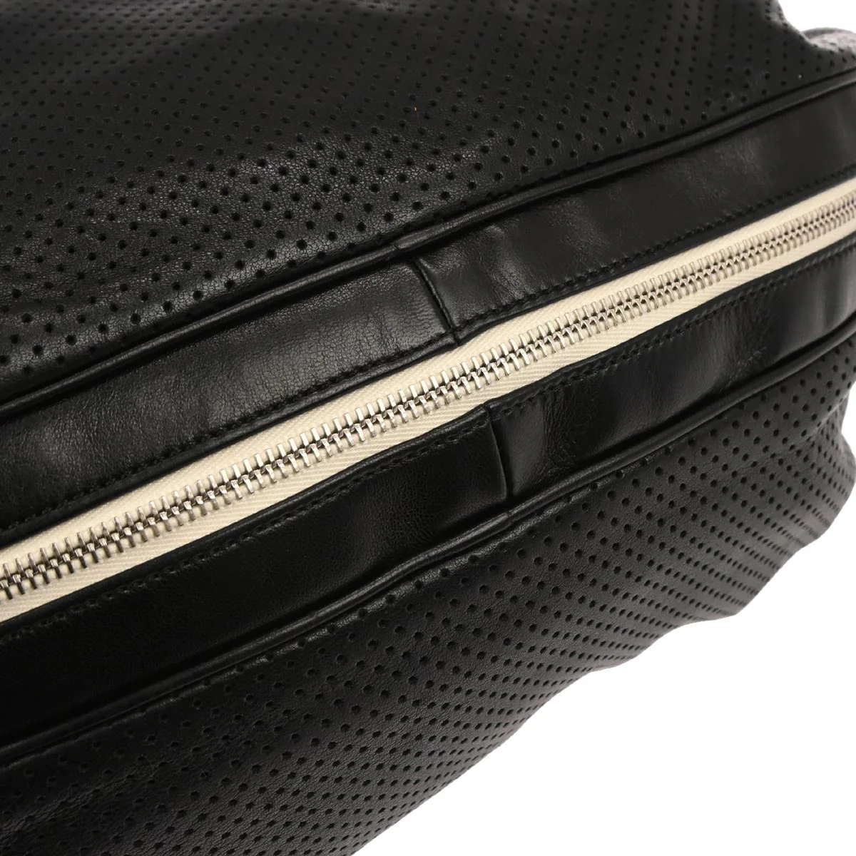 Chanel 2003-2004 Black Perforated Lambskin Baseball Spirit Ligne Hobo Handbag - Image 7