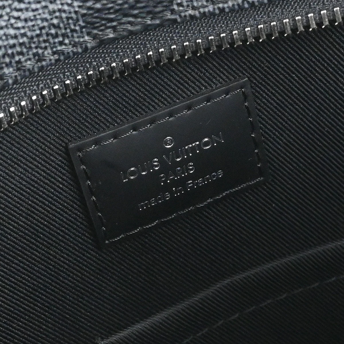Louis Vuitton 2015 Damier Graphite Tadao PM 2way Shoulder Tote Handbag N41259 - Image 8