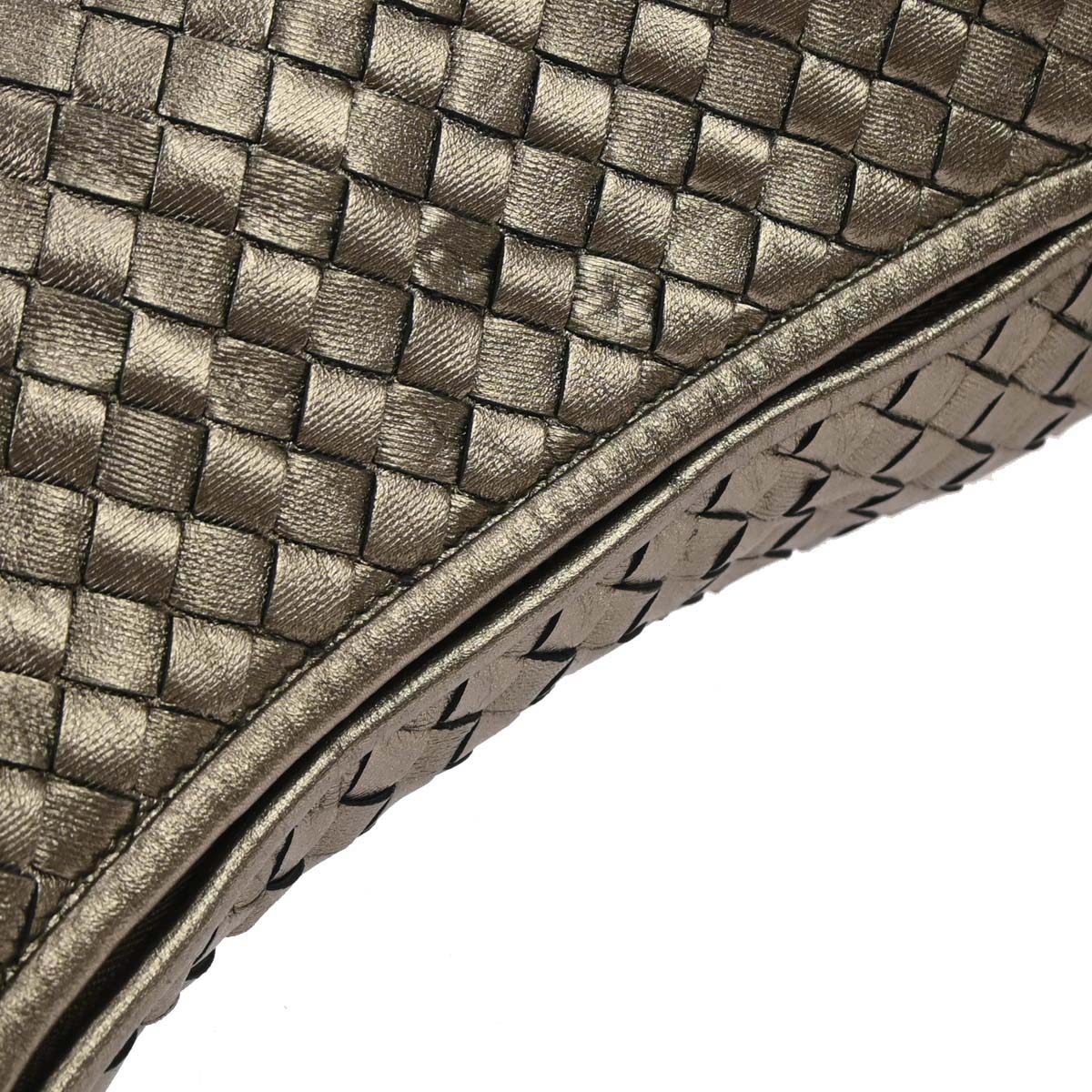 Bottega Veneta Gold Lambskin Intrecciato Handbag - Image 4
