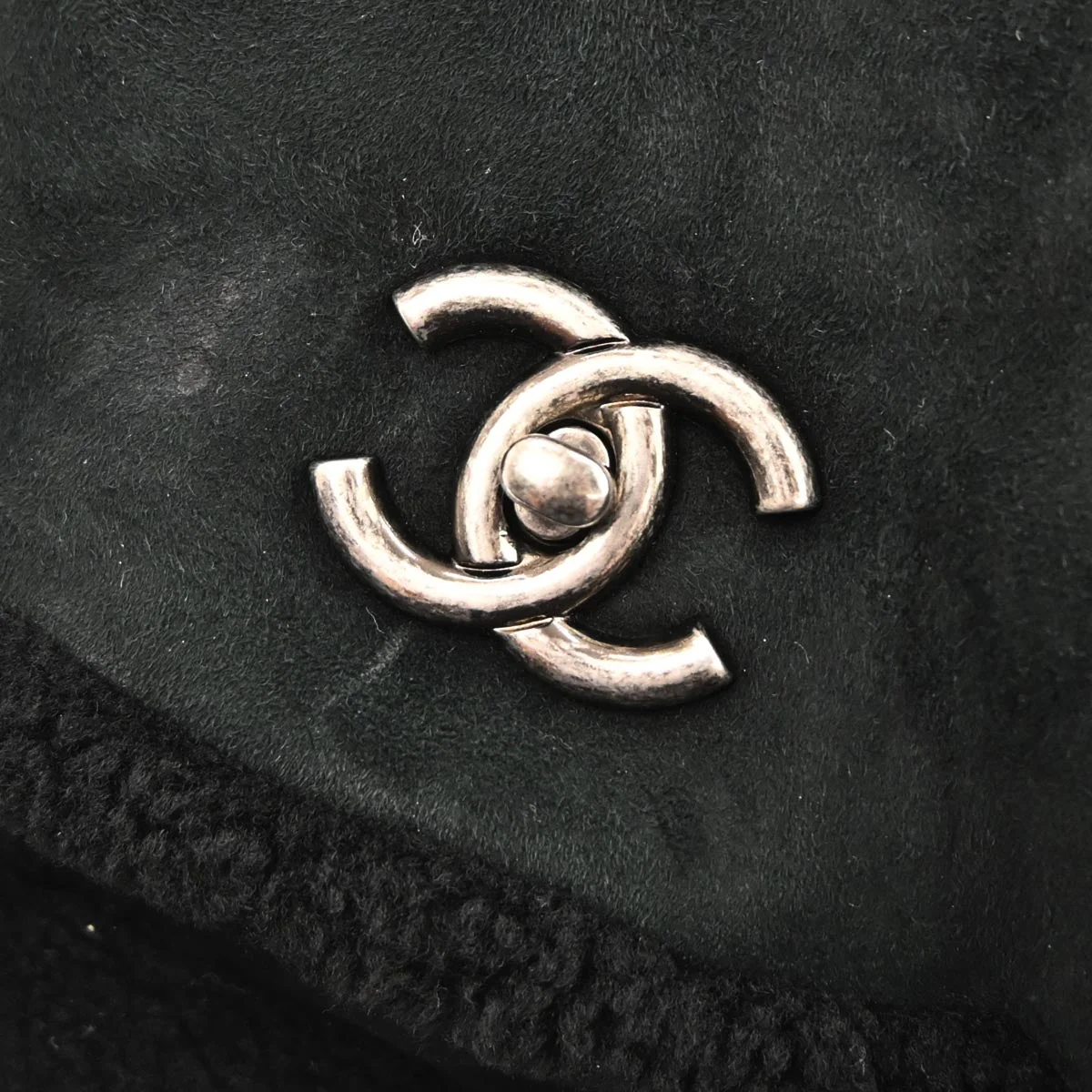 Chanel 2012-2013 Black Mouton Tote Handbag - Image 6