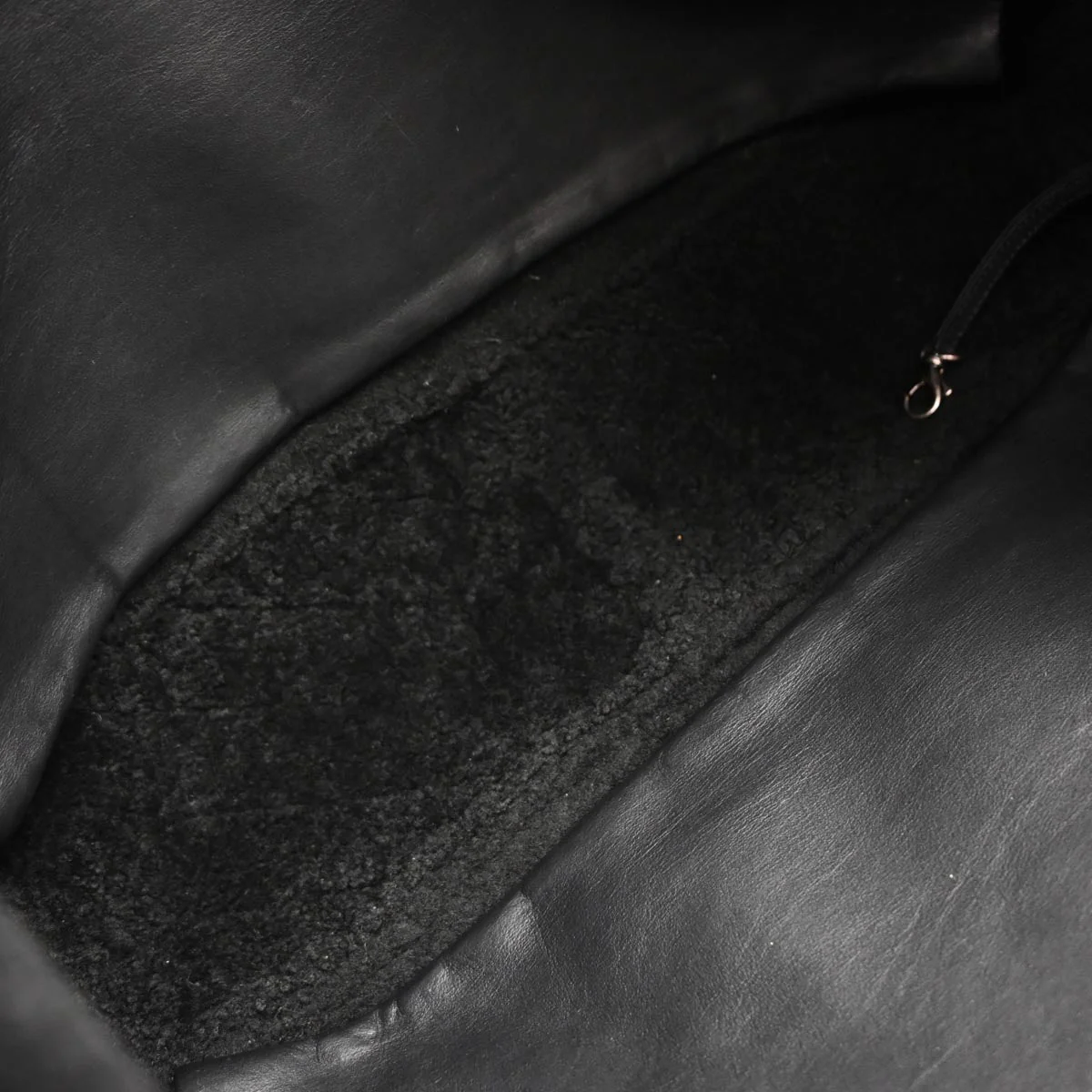 Chanel 2012-2013 Black Mouton Tote Handbag - Image 7