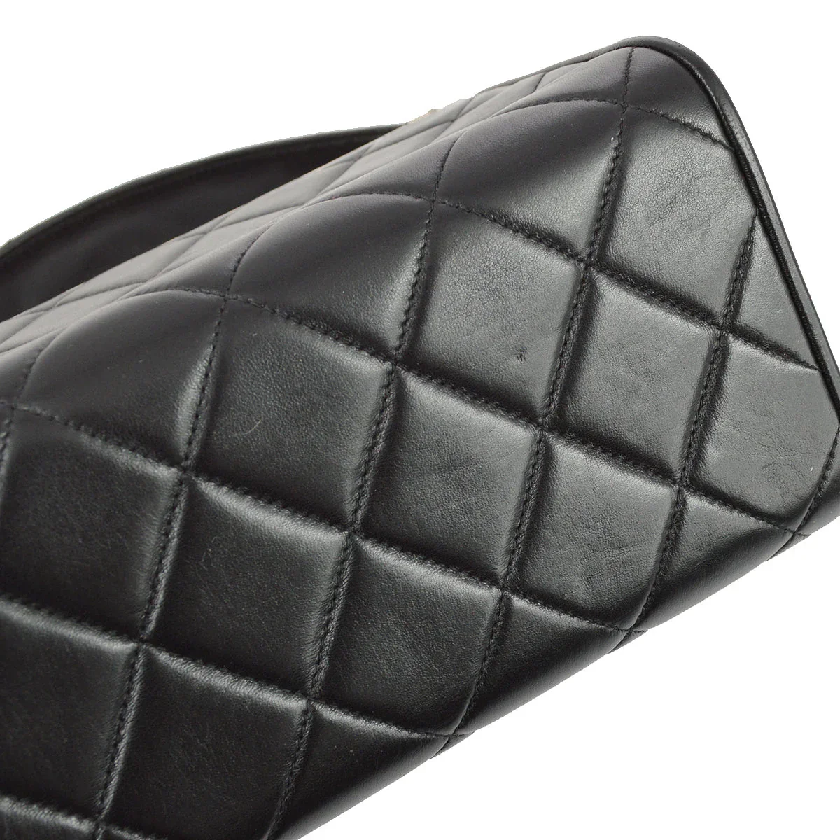 Chanel 1996-1997 Black Lambskin Handbag - Image 4