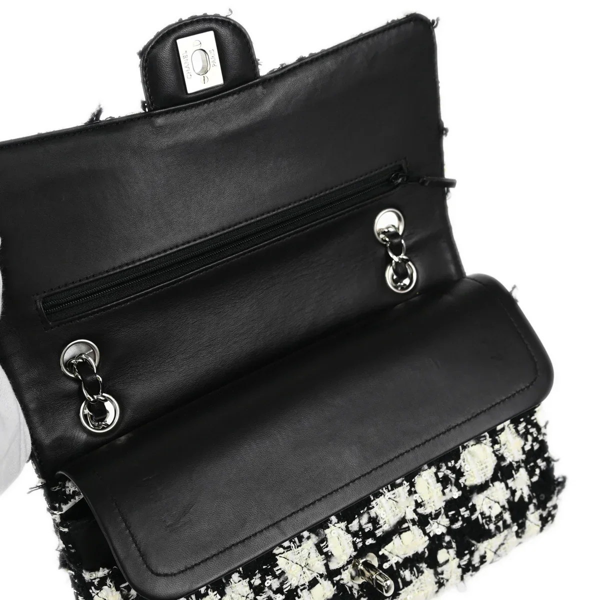Chanel 2004-2005 White Black Tweed Medium Classic Double Flap Shoulder Bag - Image 7