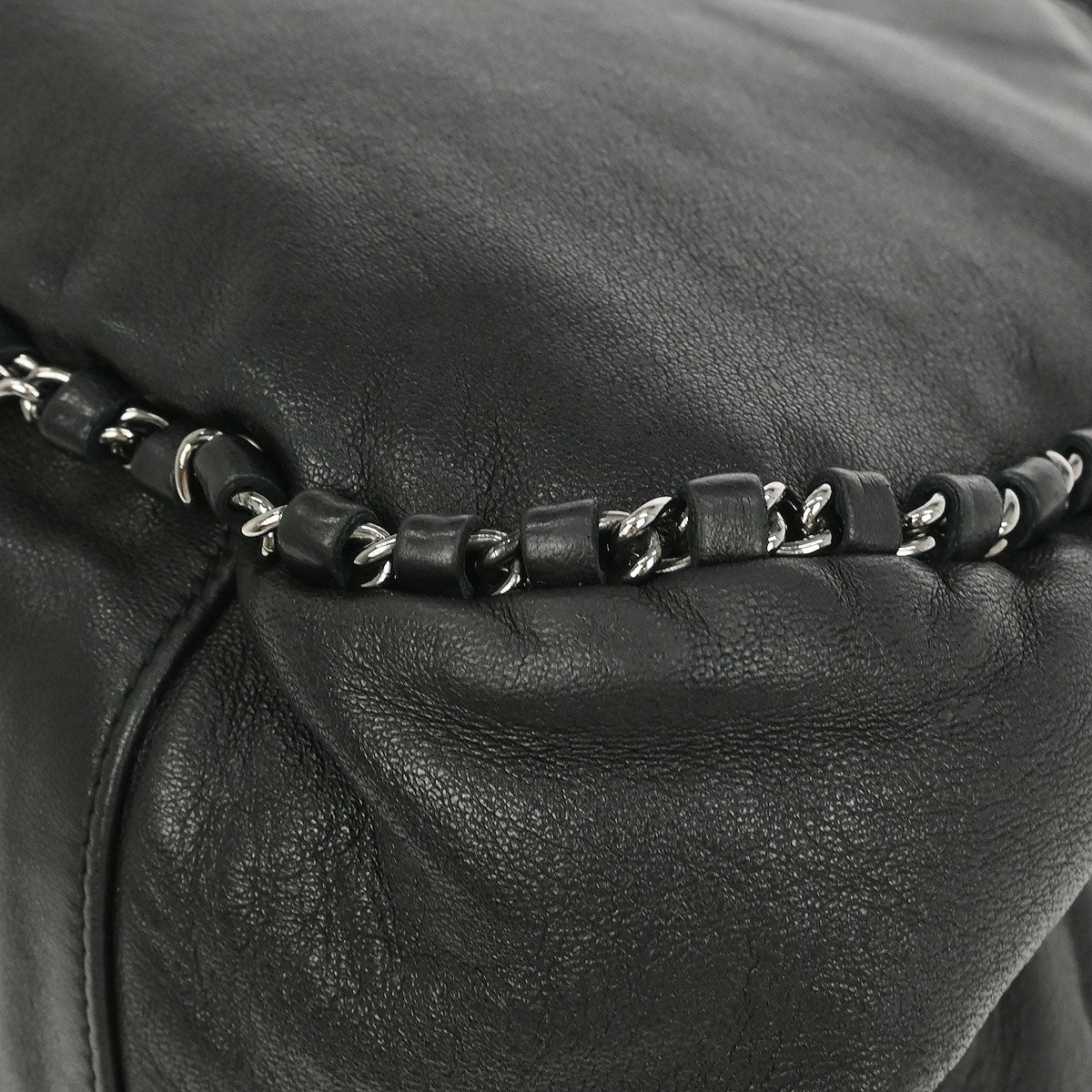 Chanel 2004-2005 Black Calfskin Around Chain Hobo Handbag - Image 5