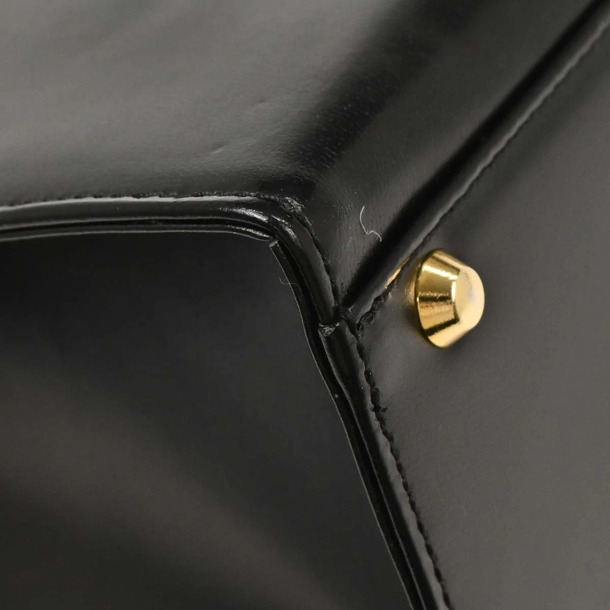 Yves Saint Laurent Black Leather Handbag - Image 6