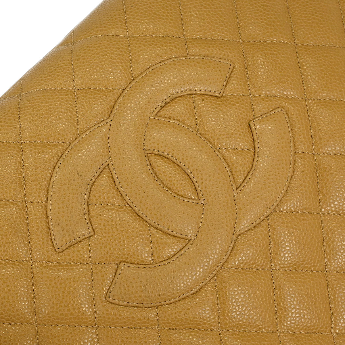 Chanel 2002-2003 Beige Caviar Tote Chain Handbag - Image 4