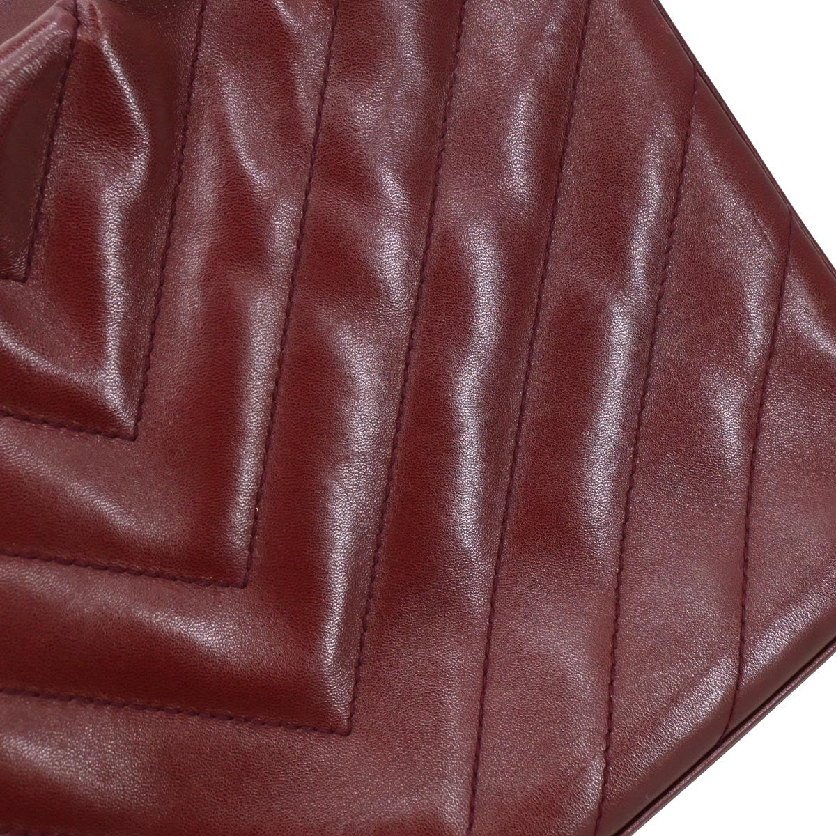 Chanel 2000-2002 Bordeaux Lambskin Chevron Handbag - Image 3