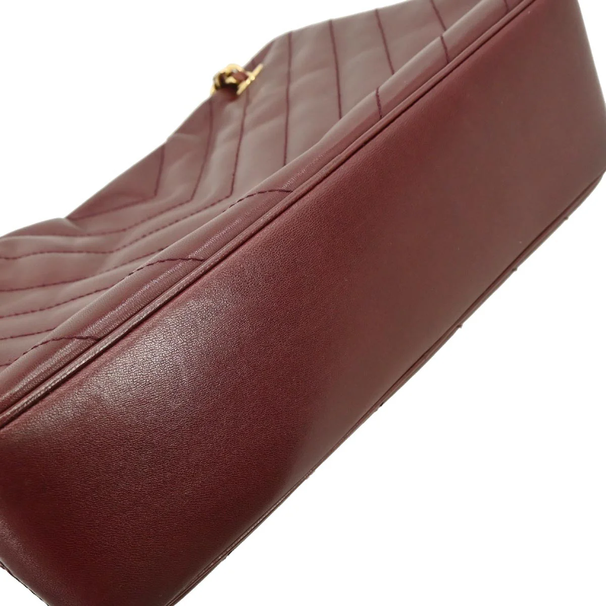 Chanel 2000-2002 Bordeaux Lambskin Chevron Handbag - Image 4