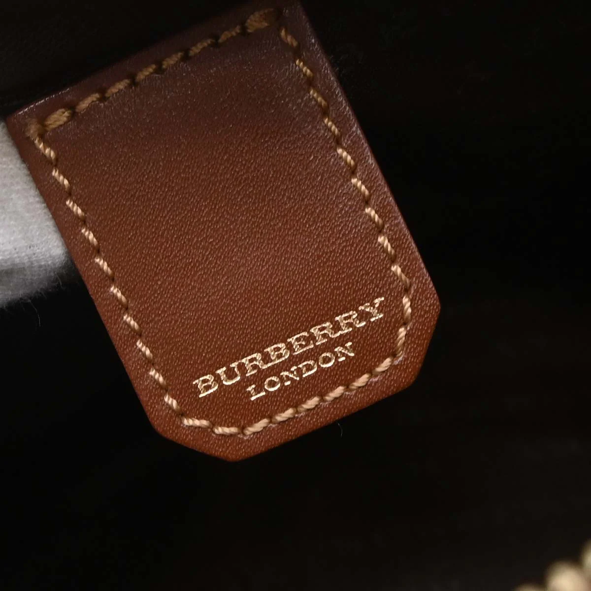 Burberry Beige Brown House Check Duffle Handbag - Image 9