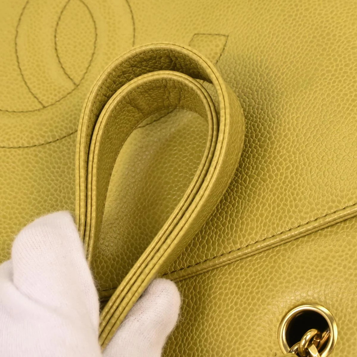 Chanel 1997-1999 Yellow Caviar Handbag - Image 4