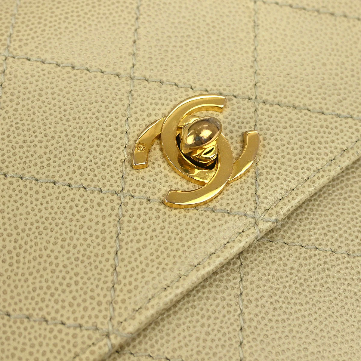Chanel 1997-1999 Beige Caviar Shoulder Bag - Image 4