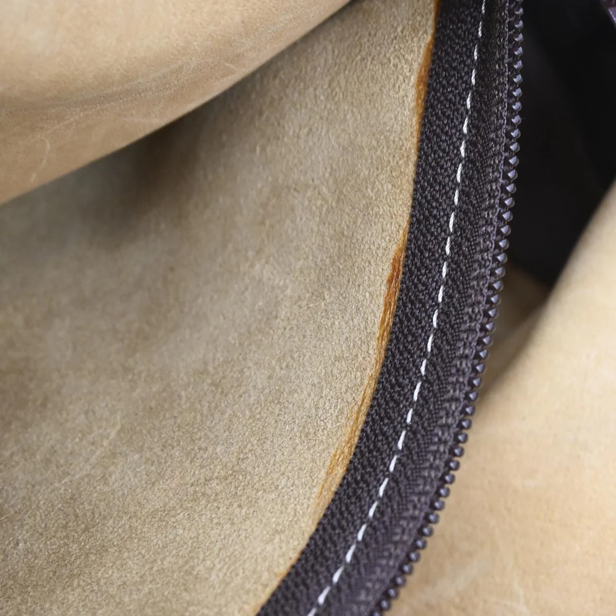 Loewe Beige Suede Amazona 28 Handbag - Image 10