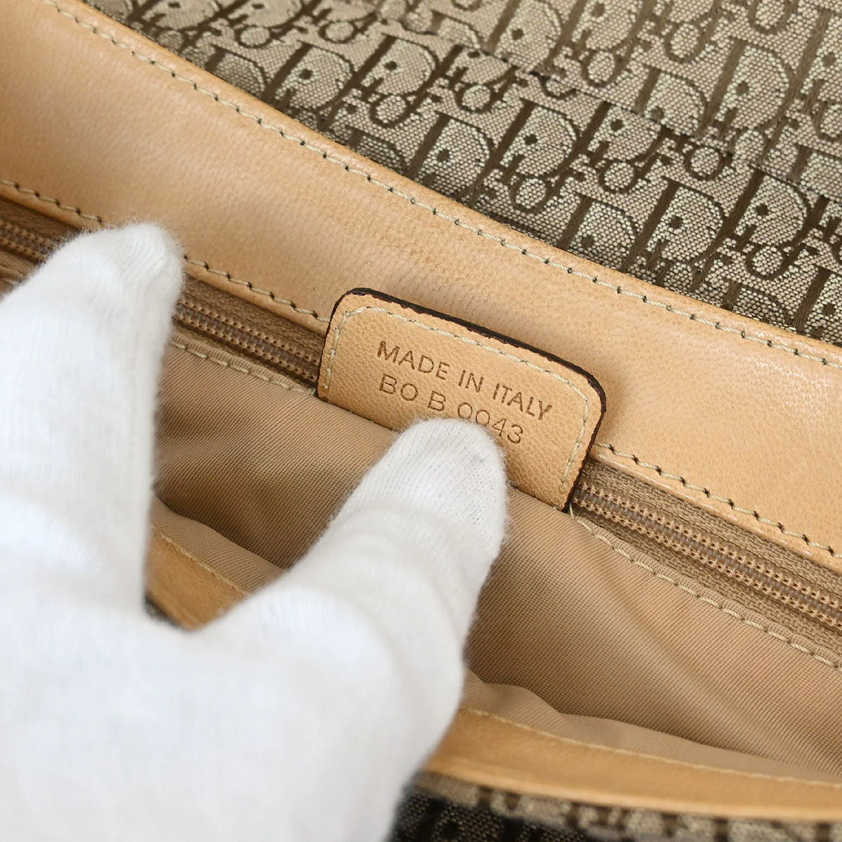 Christian Dior Beige Street Chic Trotter Handbag - Image 10