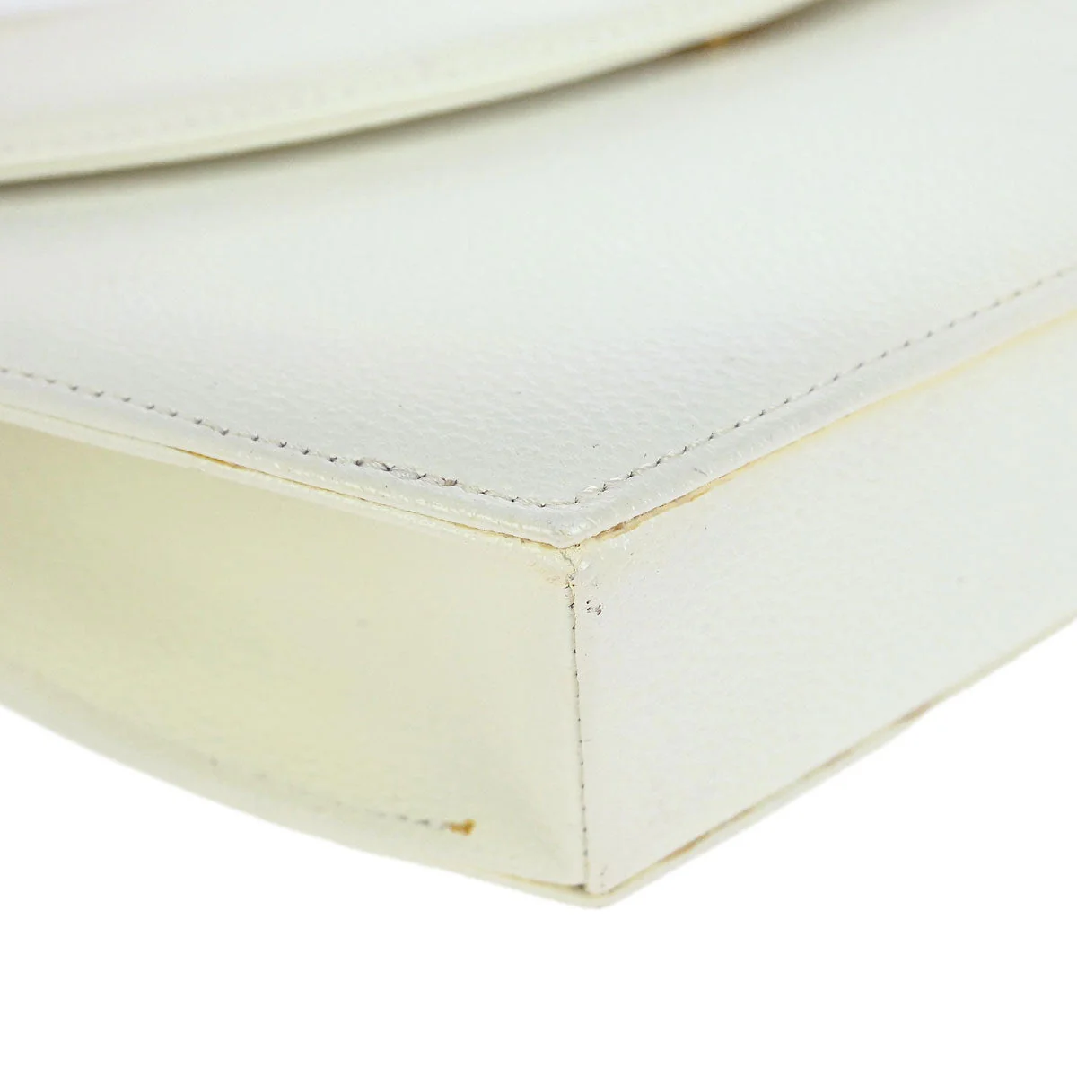 Yves Saint Laurent White Leather Shoulder Bag - Image 3