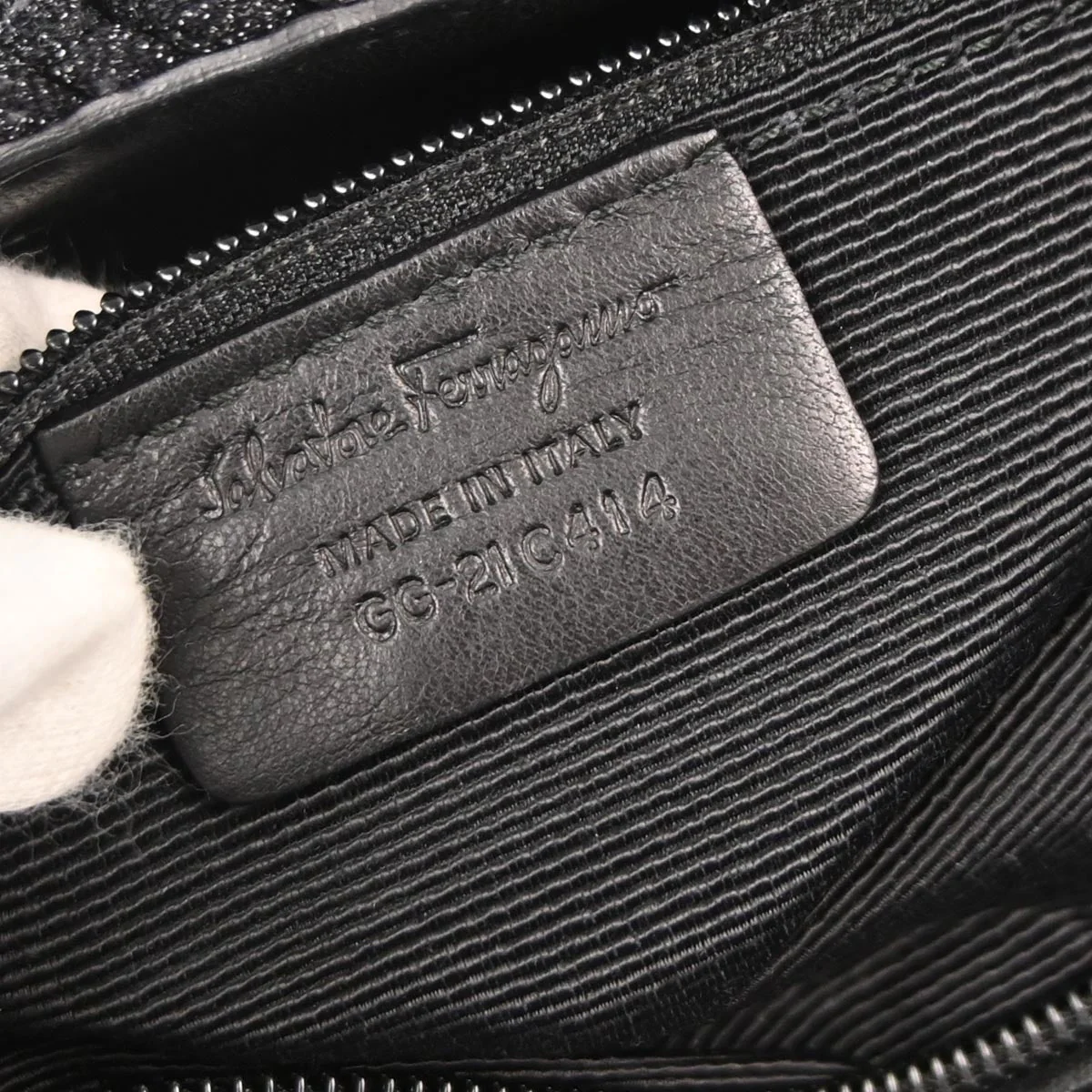 Salvatore Ferragamo Black Polyester Gancini Shoulder Bag - Image 10