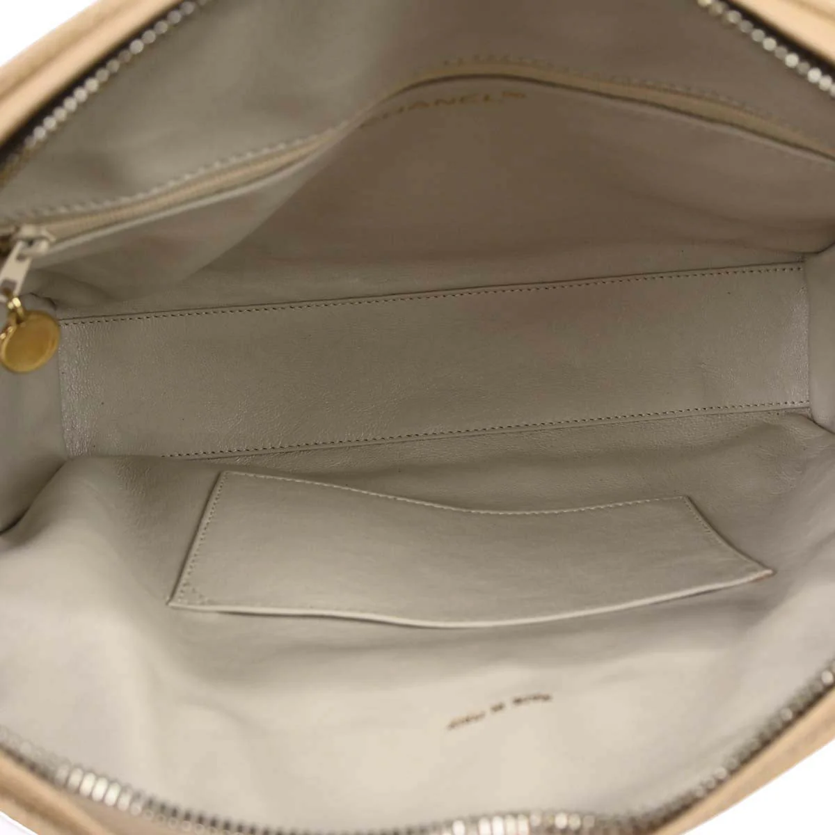Chanel 1994-1996 Beige Caviar Skin Shoulder Bag - Image 8