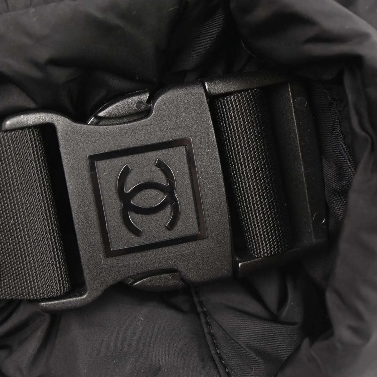 Chanel 2005-2006 Black Nylon Sport Line 2way Shoulder Gym Bag - Image 10