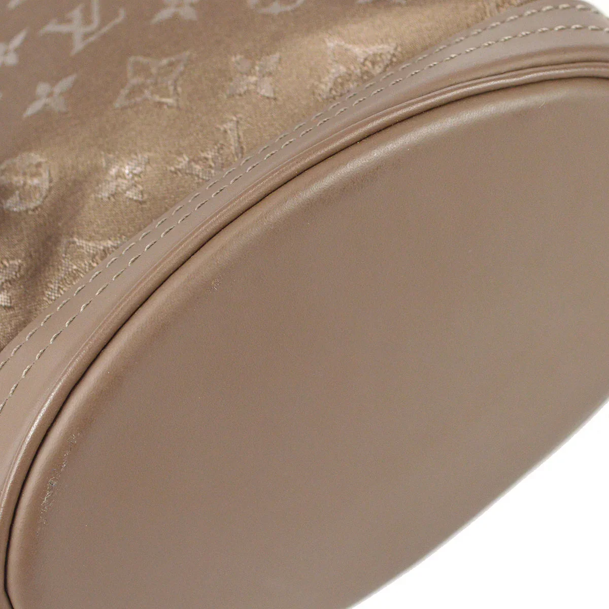 Louis Vuitton 2001 Monogram Satin Little Bucket M92145 - Image 4