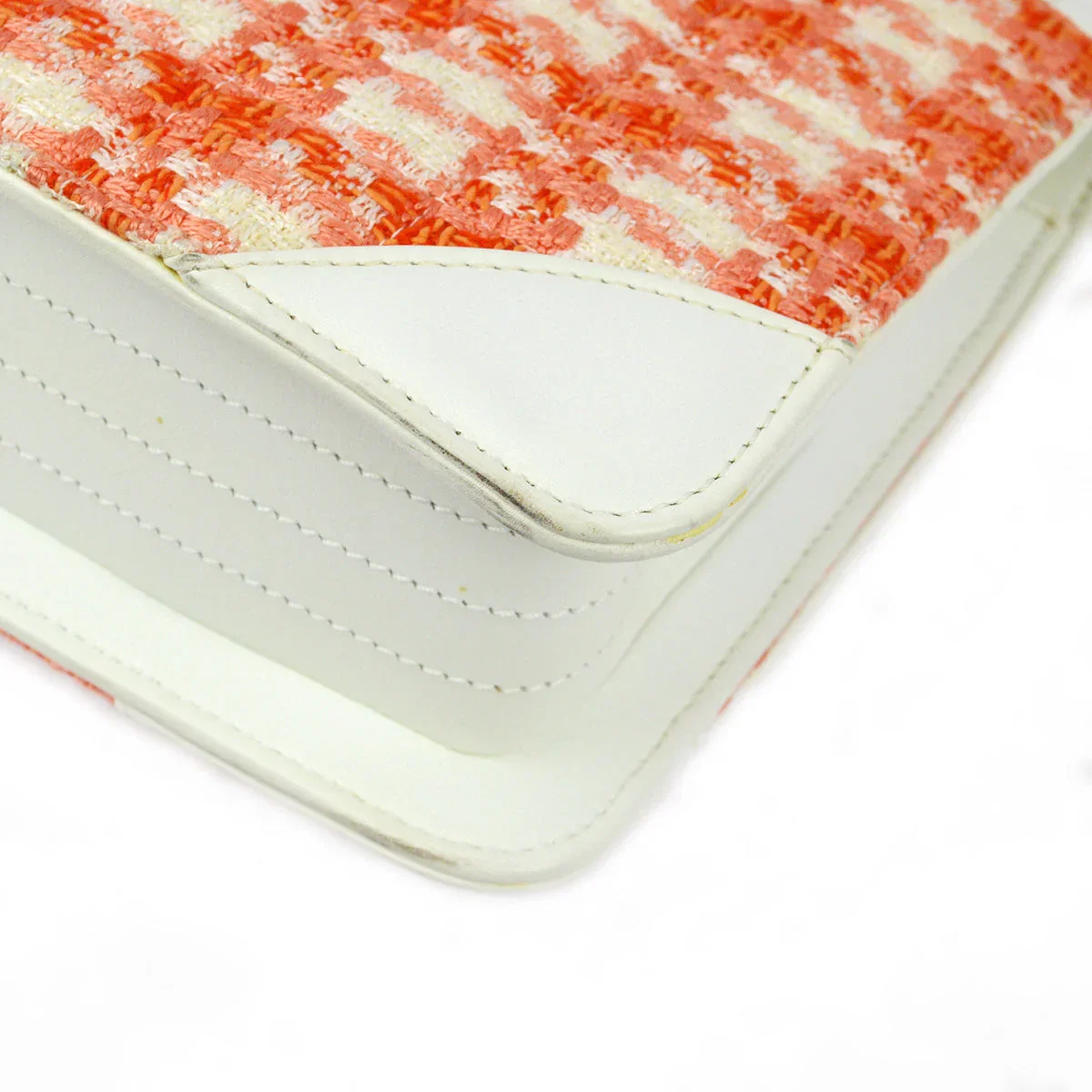 Chanel 2000-2001 White Orange Tweed Lambskin Chain Shoulder Bag - Image 4