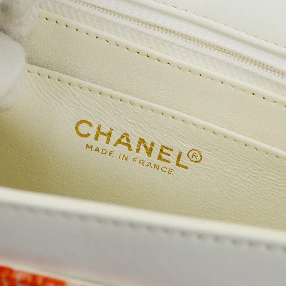 Chanel 2000-2001 White Orange Tweed Lambskin Chain Shoulder Bag - Image 9