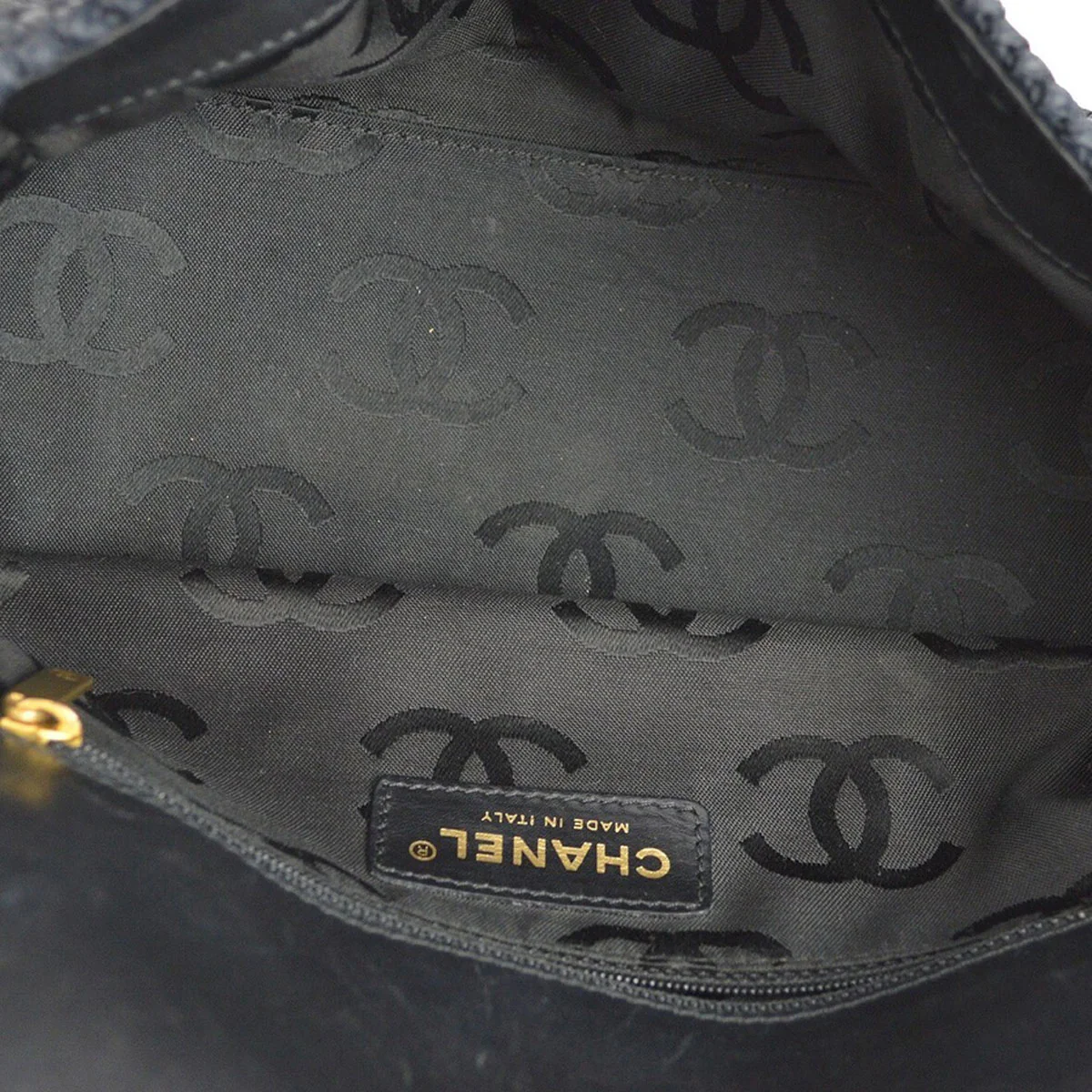 Chanel 2005-2006 Black Straw Chain Shoulder Bag - Image 8