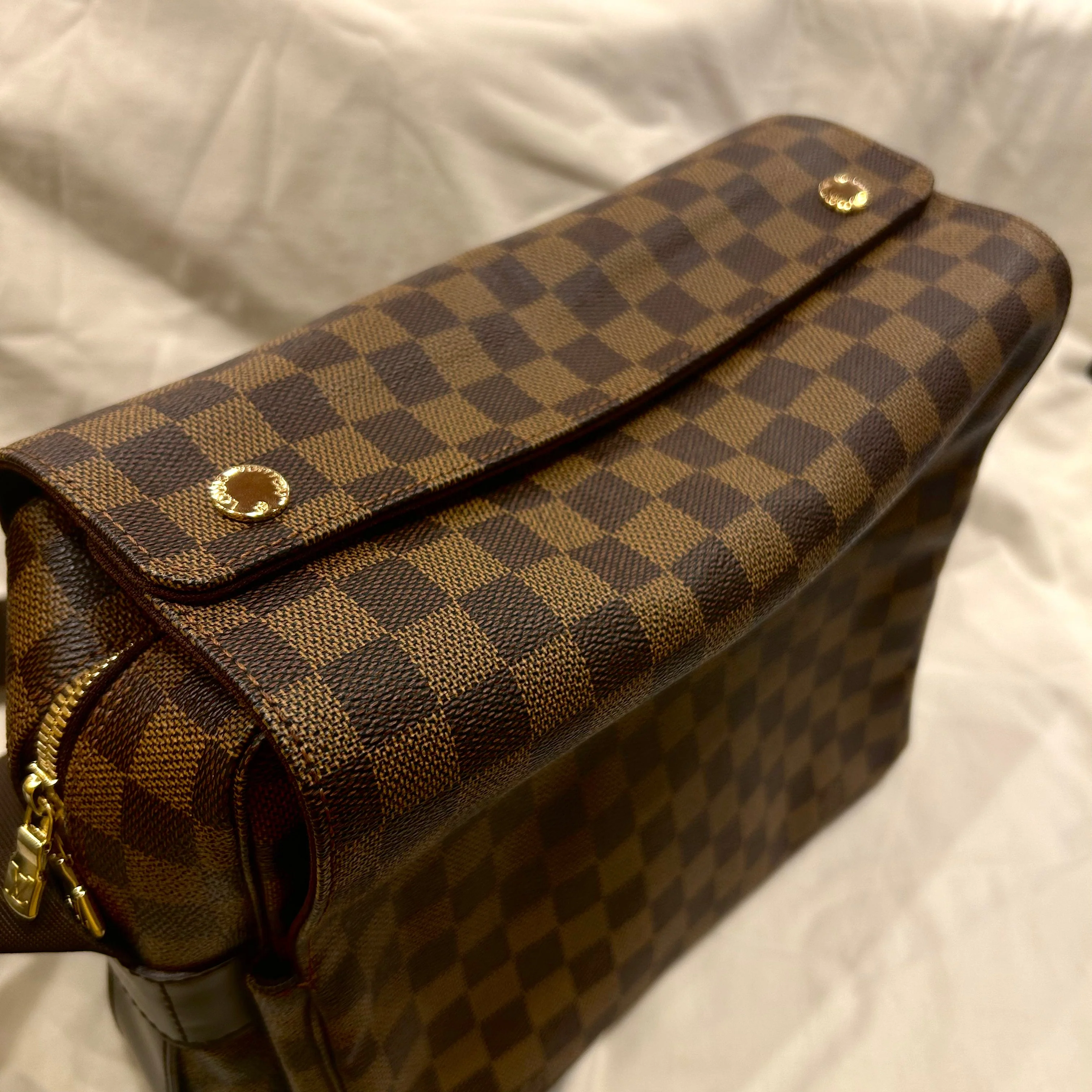 Louis Vuitton 2010 Damier Naviglio Shoulder Bag N45255 - Image 12