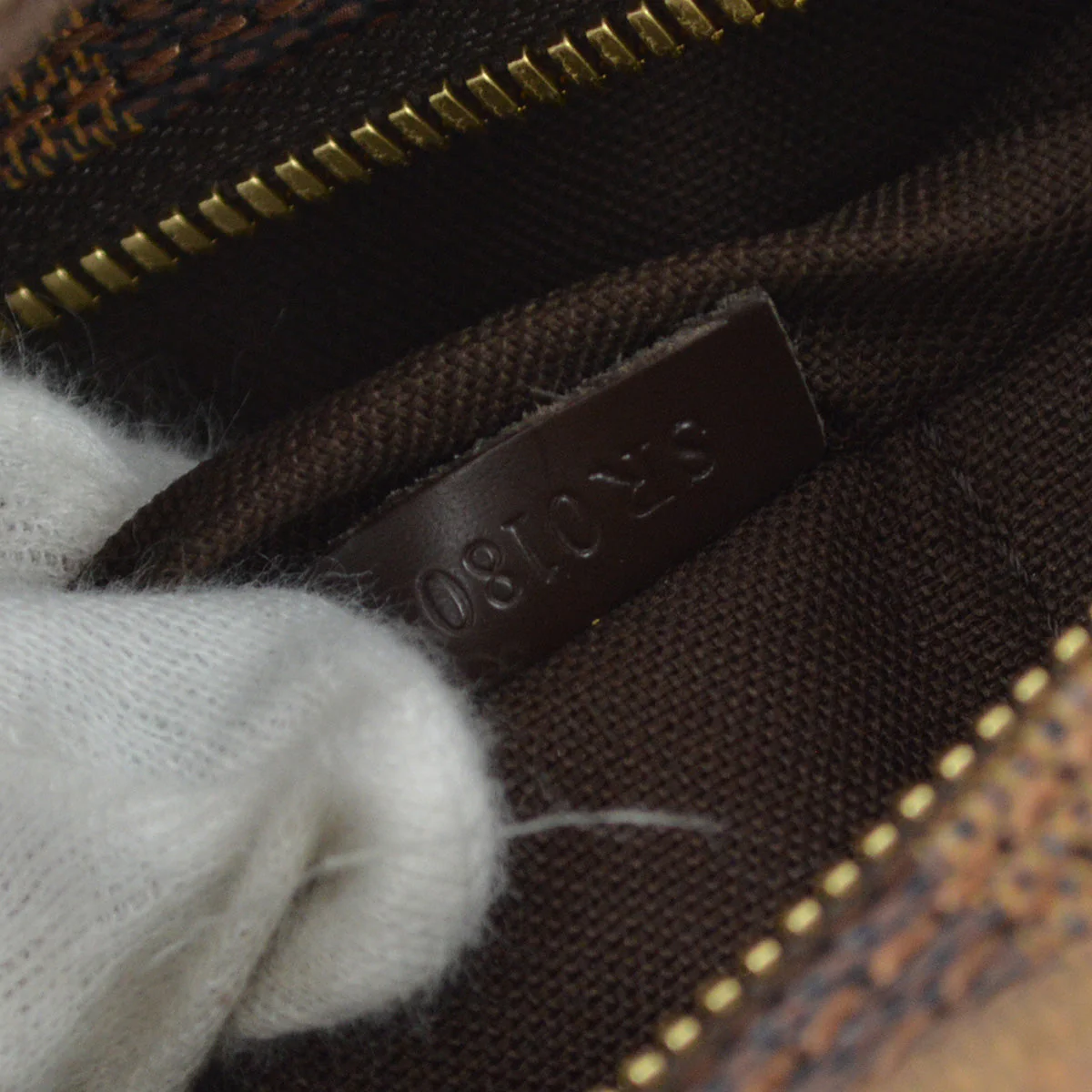 Louis Vuitton 2010 Damier Naviglio Shoulder Bag N45255 - Image 9