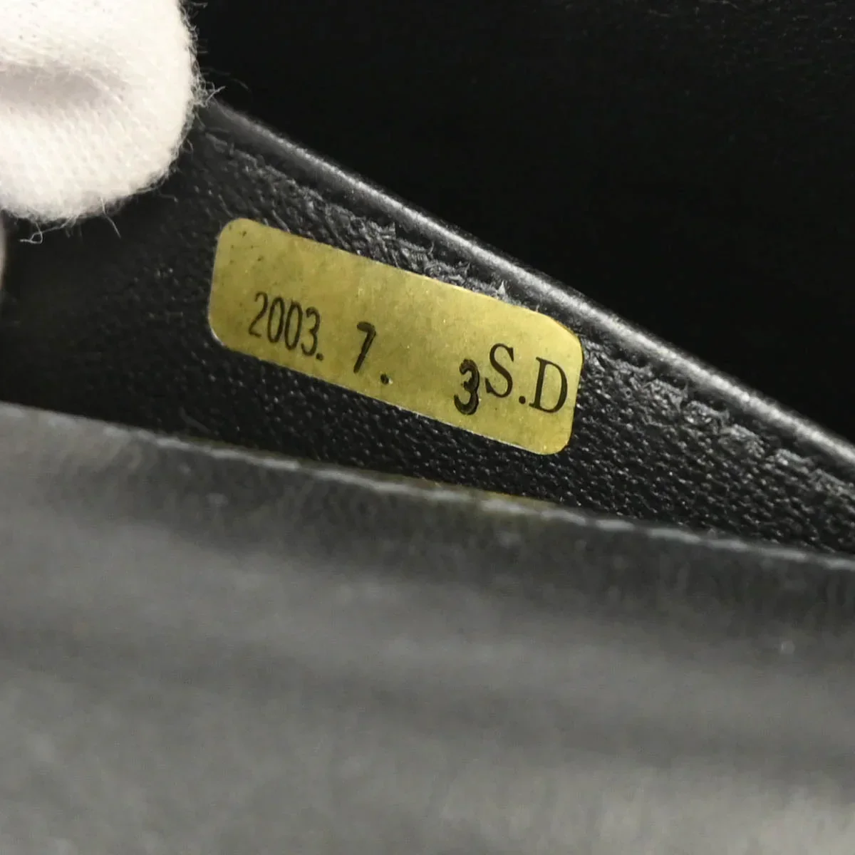 Chanel 2003-2004 Black Lambskin East West Choco Bar Shoulder Bag - Image 9