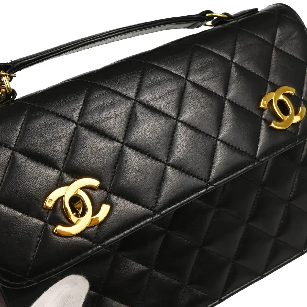 Chanel 1989-1991 Black Lambskin Double Turnlock Shoulder Bag - Image 7