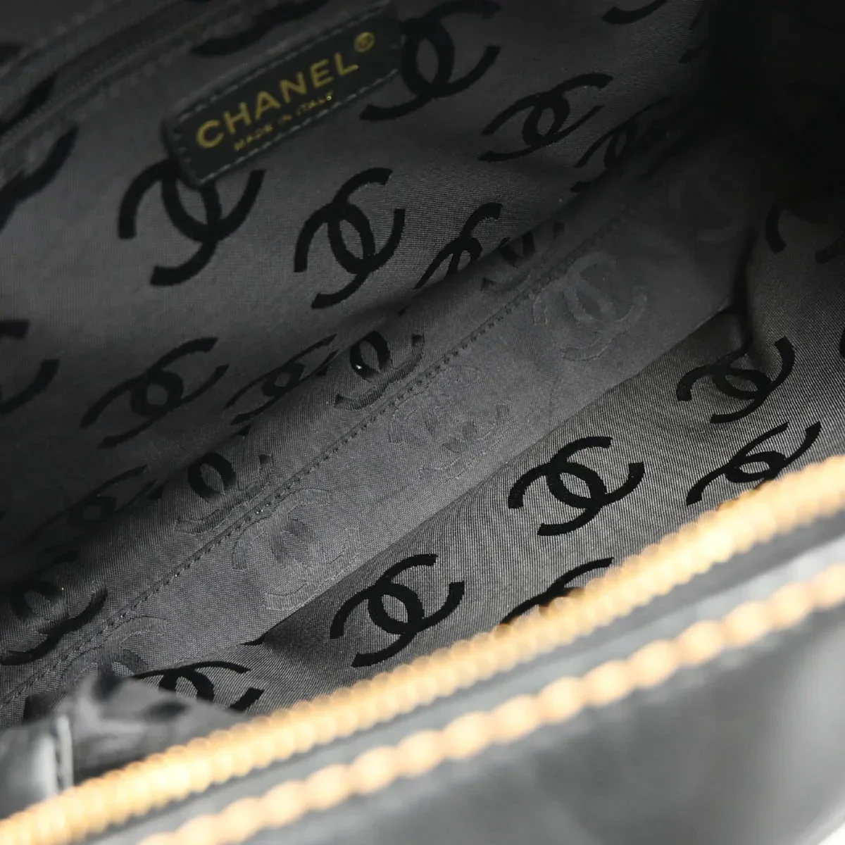Chanel Black Calfskin Wild Stitch Handbag - Image 8