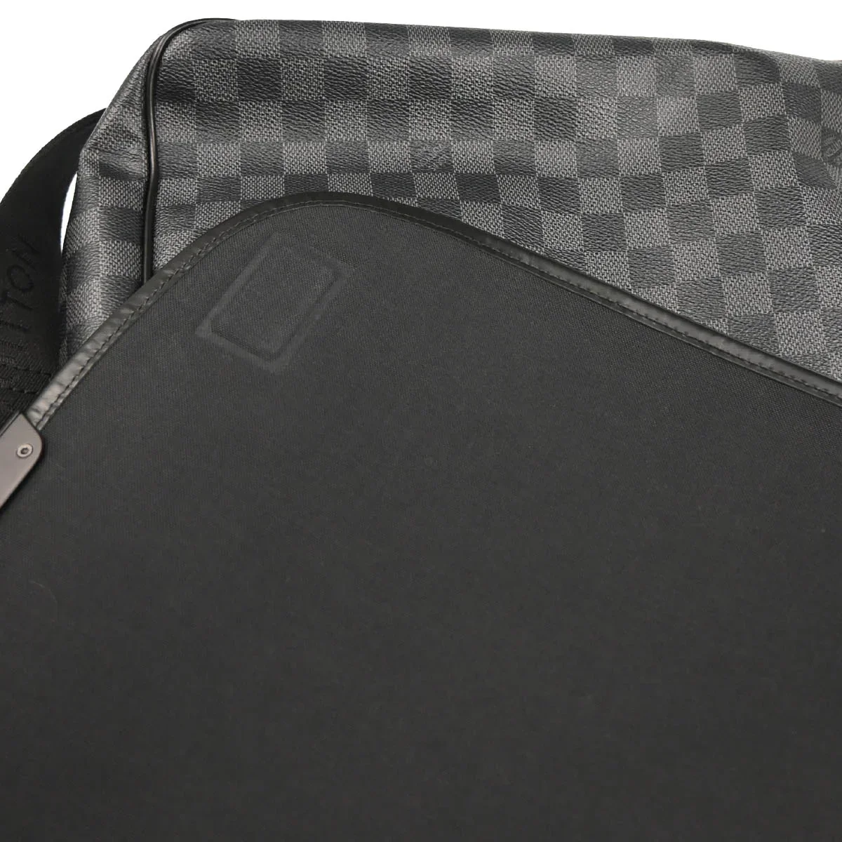 Louis Vuitton 2008 Damier Graphite Daniel GM Shoulder Bag N58033 - Image 7