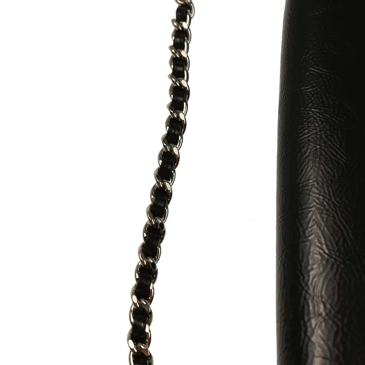 Chanel 2006-2008 Black Patent Leather Shoulder Bag - Image 7