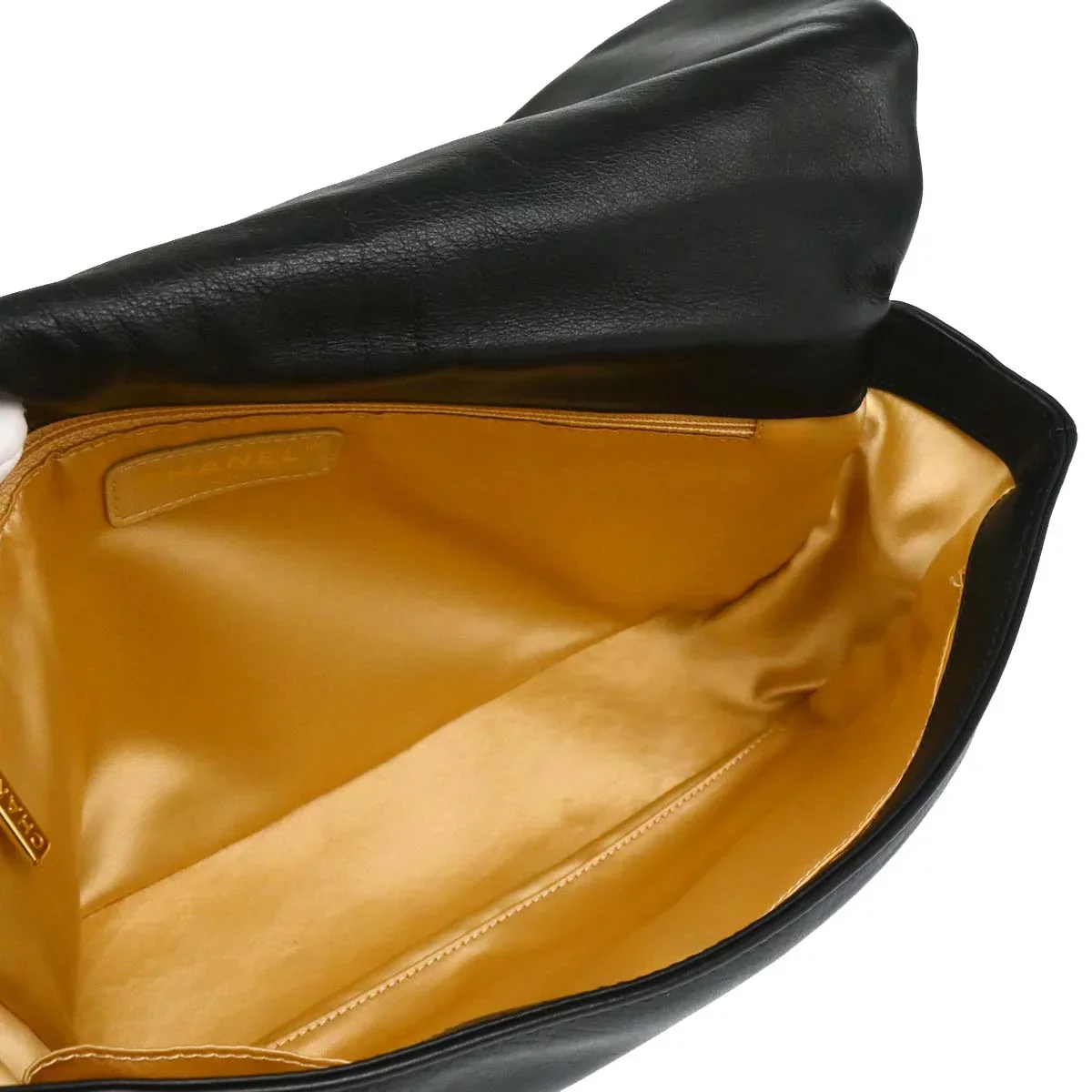 Chanel Black Calfskin Straight Flap Shoulder Bag - Image 4
