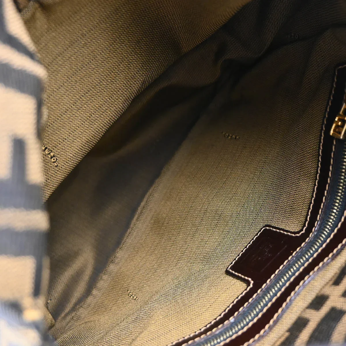 Fendi 1990s Brown Canvas Zucca Handbag - Image 8