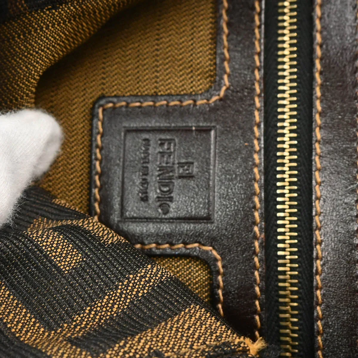 Fendi 1990s Brown Canvas Zucca Handbag - Image 9