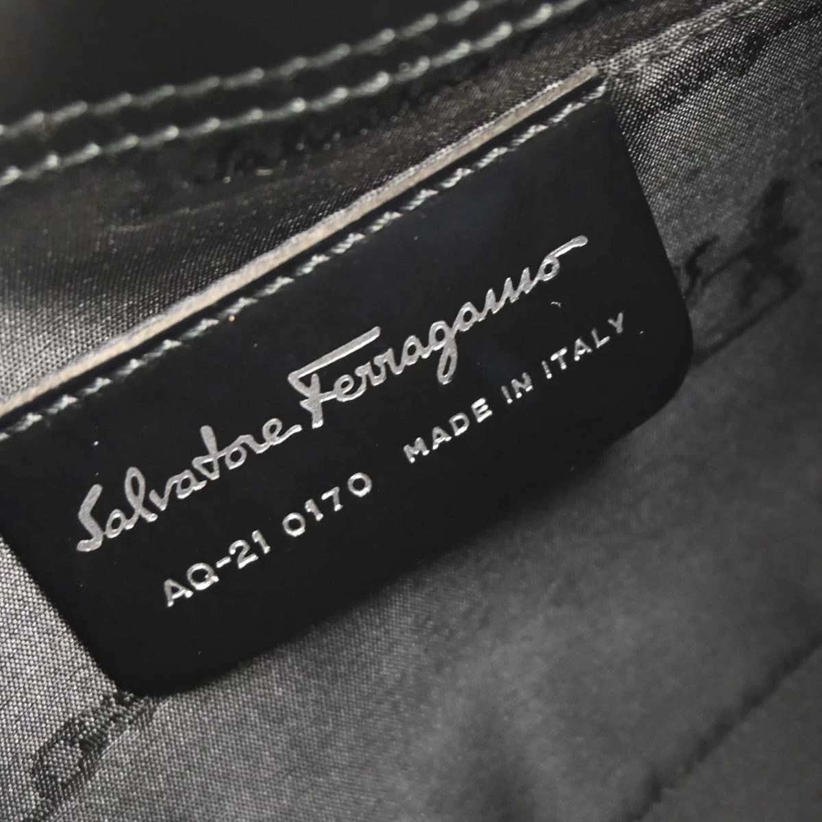Salvatore Ferragamo Black Leather Handbag - Image 10