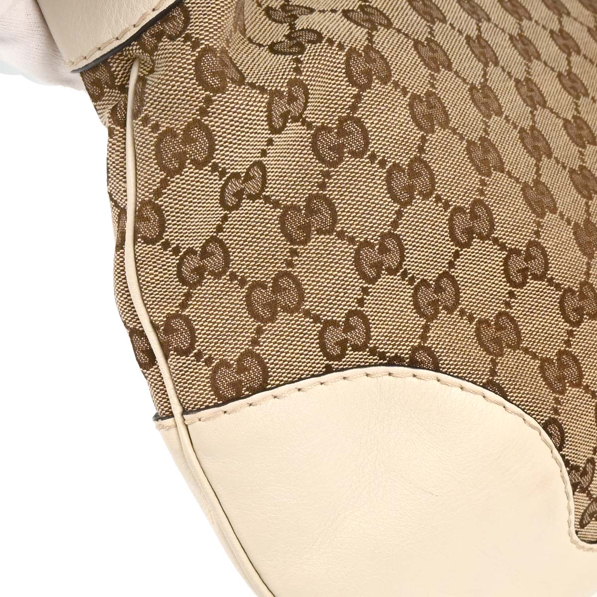 Gucci Beige GG Hobo Handbag - Image 3