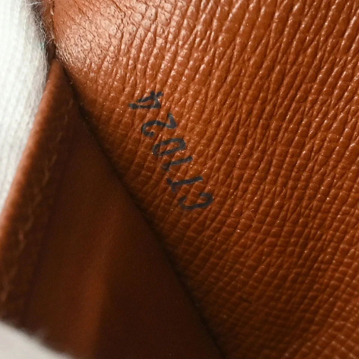 Louis Vuitton 2004 Monogram Porte Cartes Credit Wallet M60825 - Image 7