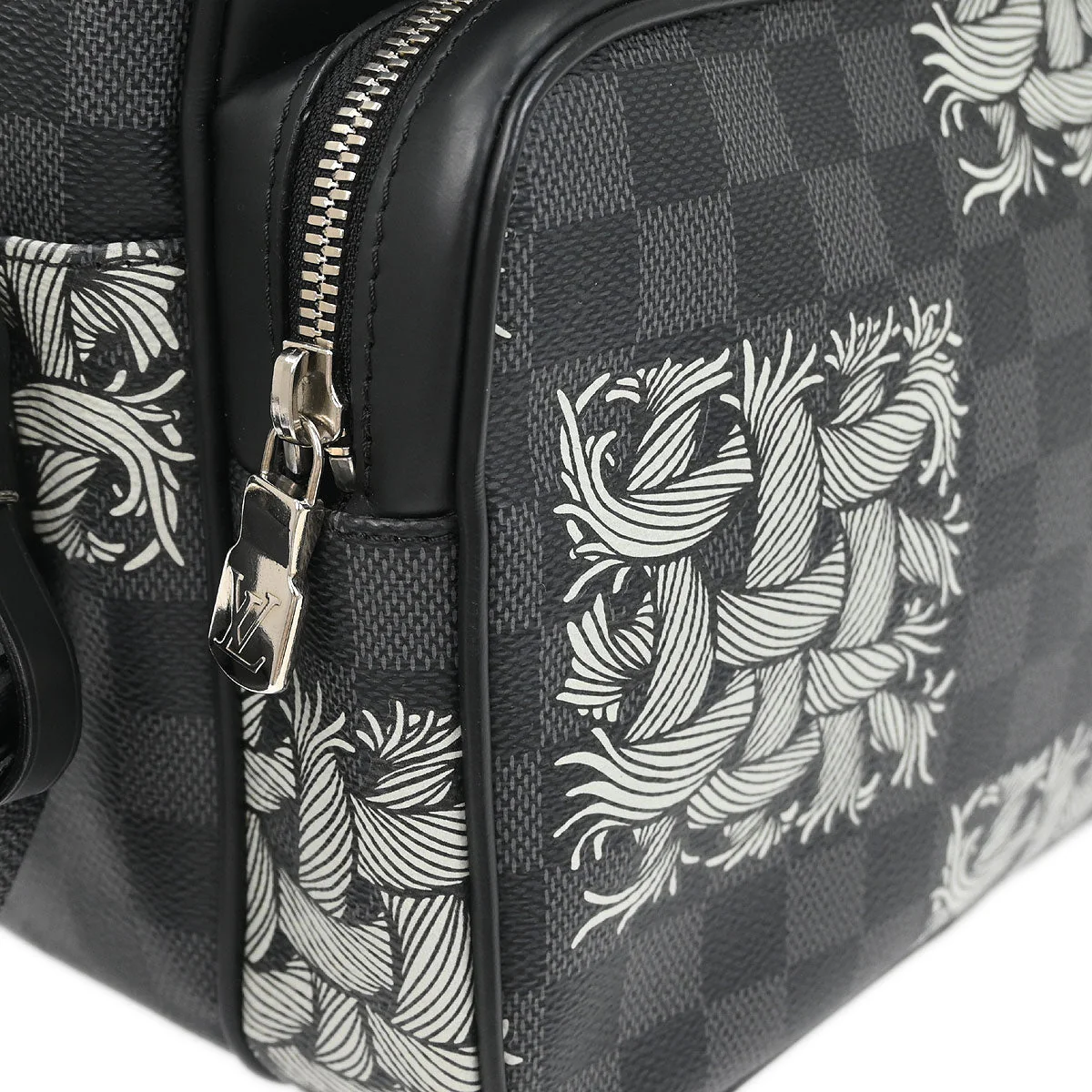 Louis Vuitton 2015 Damier Graphite Christopher Nemeth Nile PM Shoulder Bag N41572 - Image 4