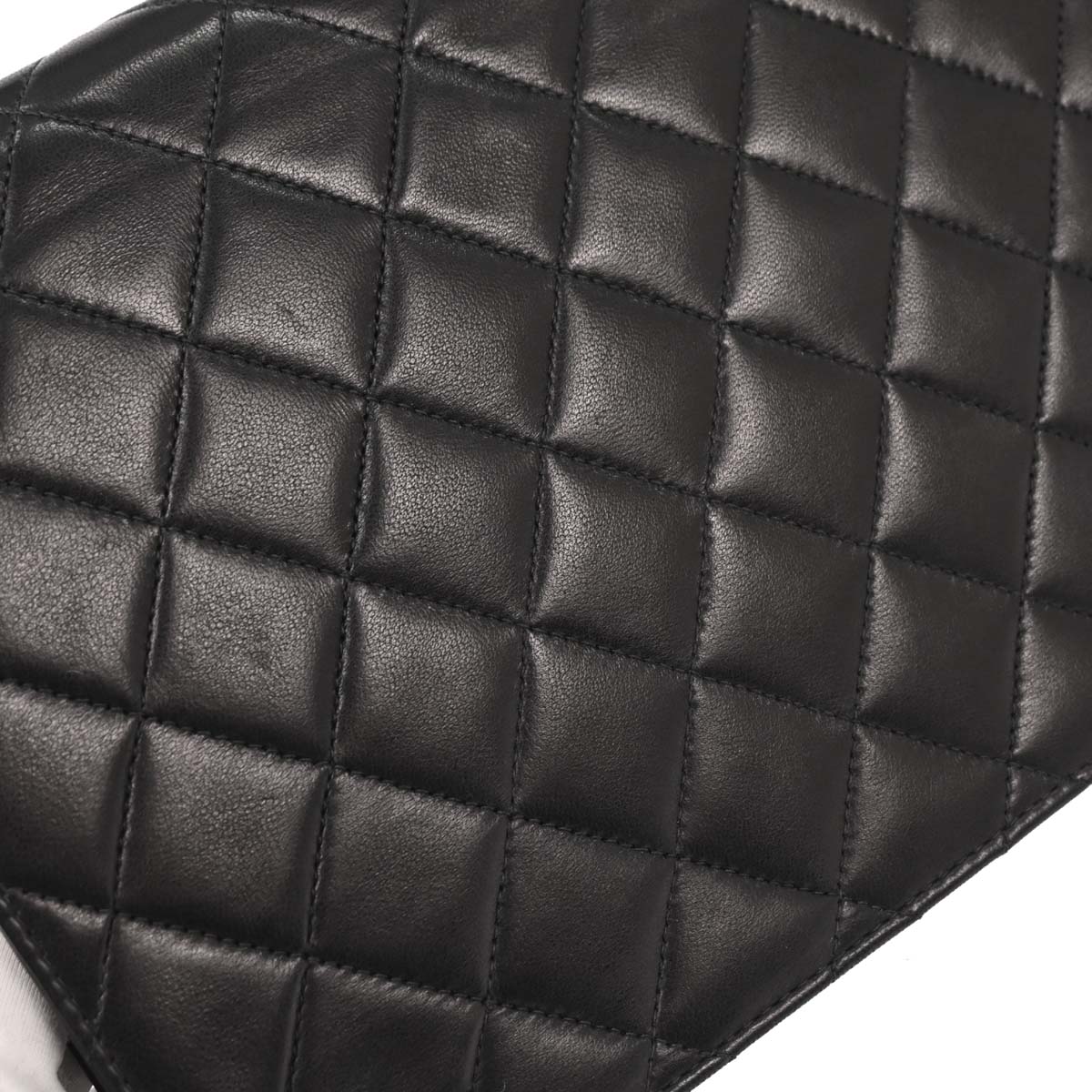 Chanel 2003-2004 Black Lambskin Turnlock Small Half Flap Shoulder Bag - Image 3