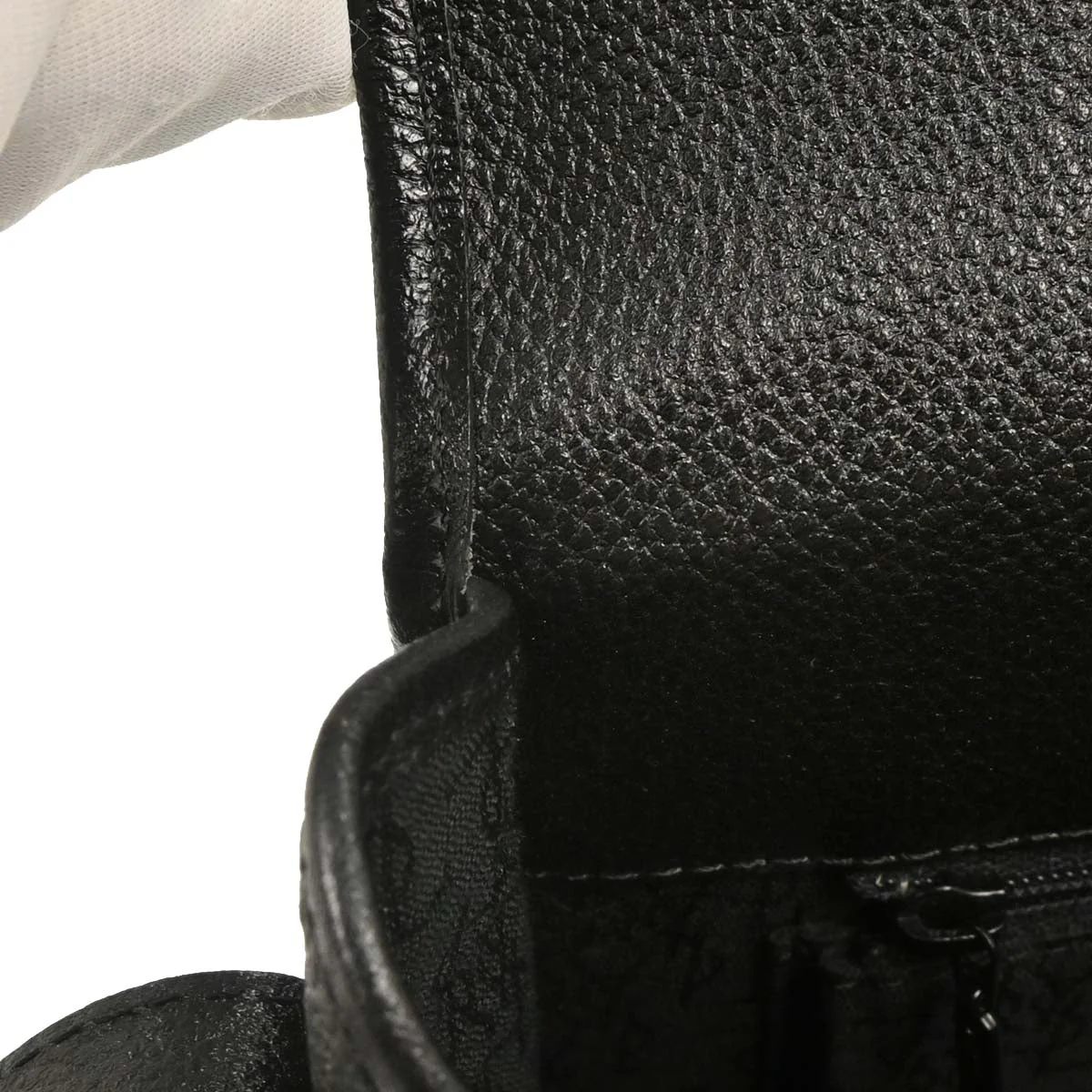 Yves Saint Laurent Black Shoulder Bag - Image 7