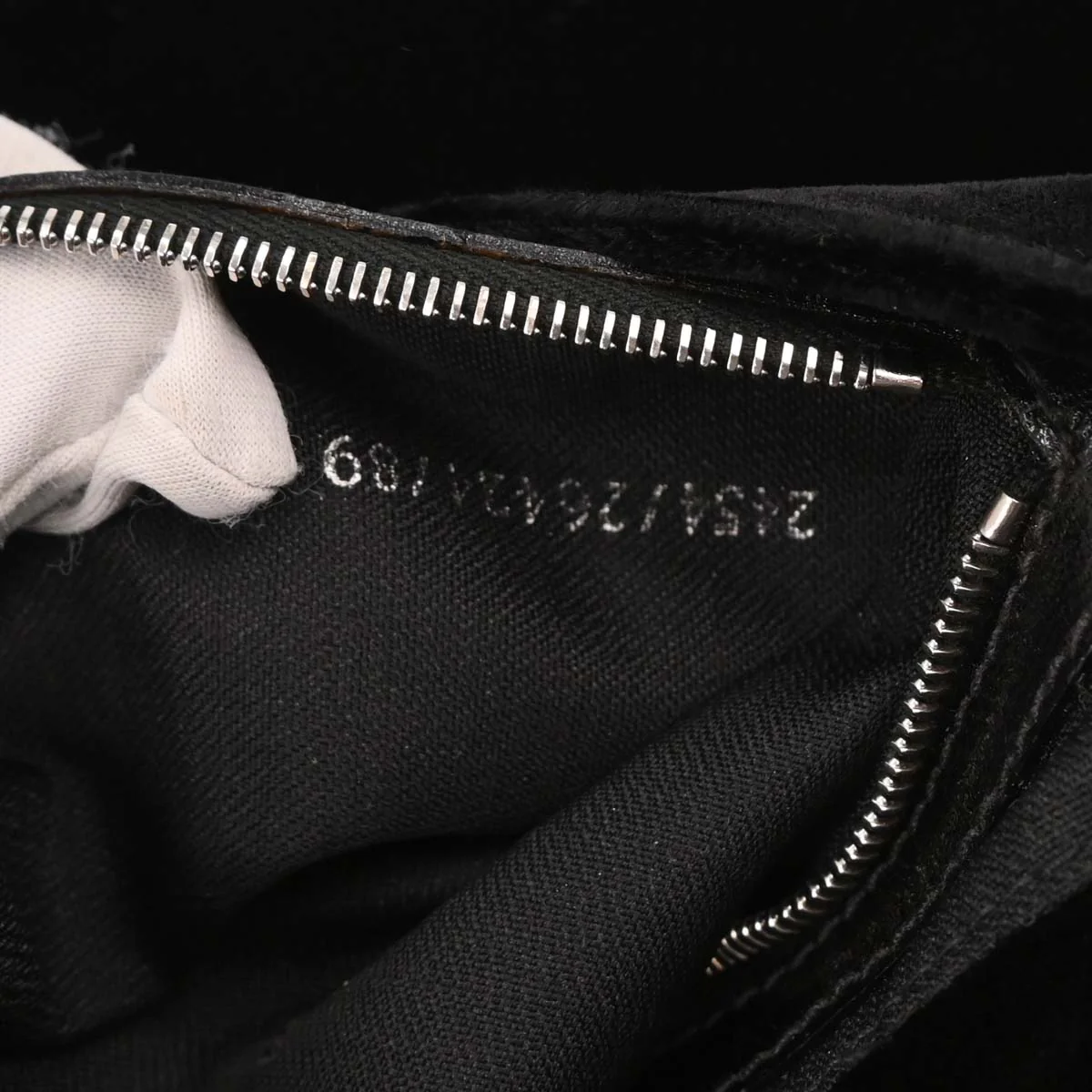 Fendi Black Velvet Baguette Handbag - Image 10
