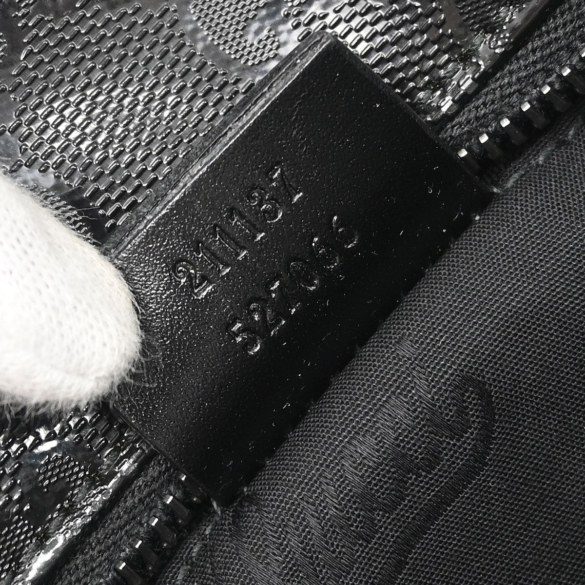 Gucci Black GG Tote Handbag - Image 10