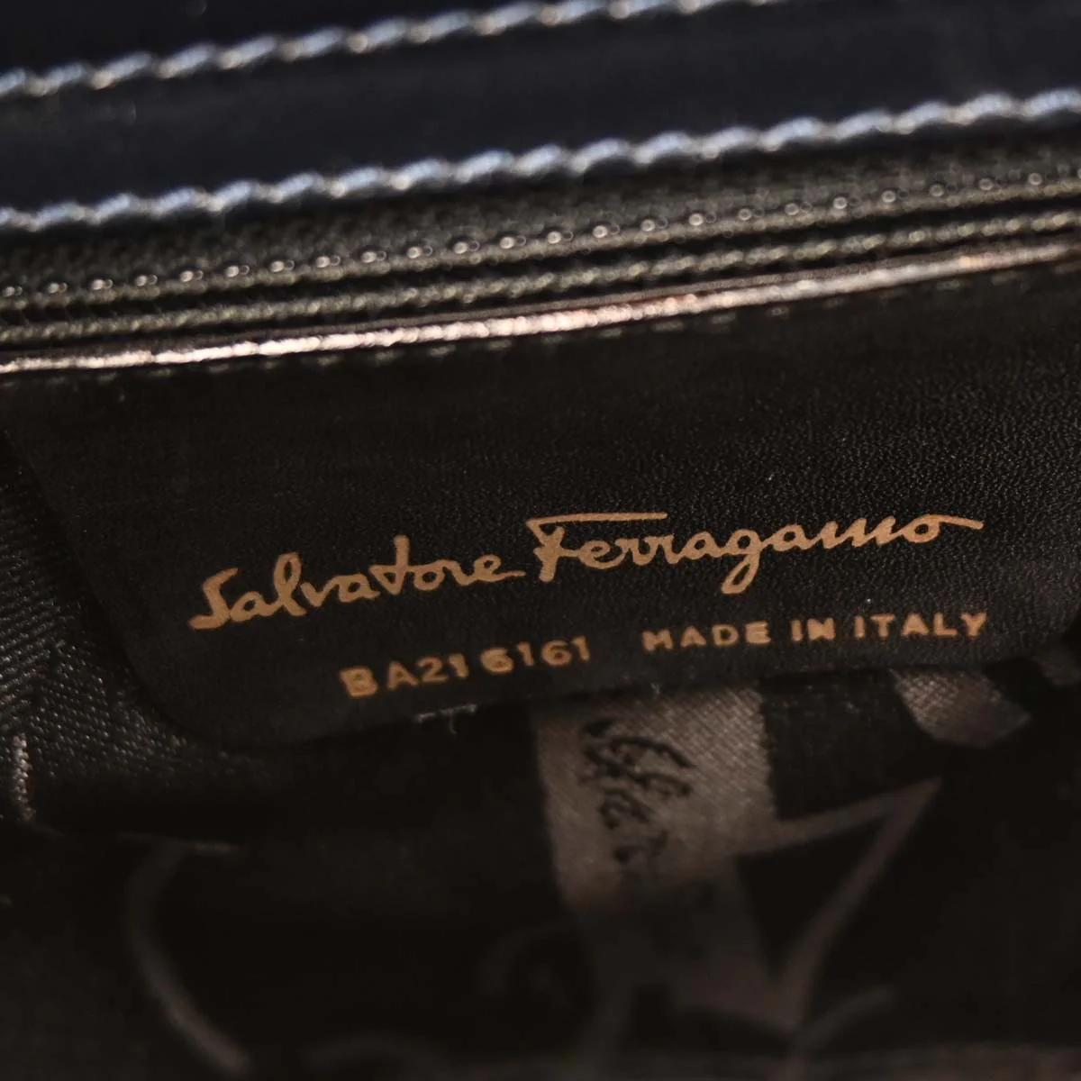 Salvatore Ferragamo Navy Vara Bow Handbag - Image 10