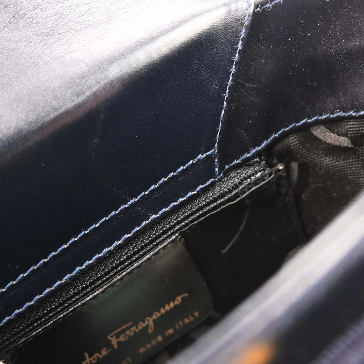 Salvatore Ferragamo Navy Vara Bow Handbag - Image 7