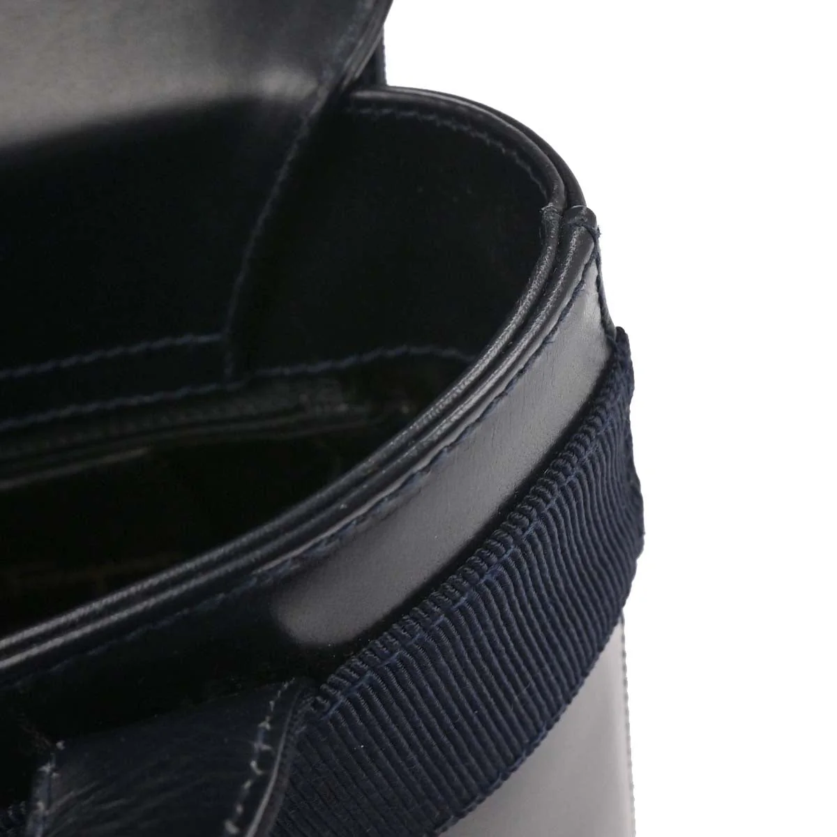 Salvatore Ferragamo Navy Vara Bow Handbag - Image 9